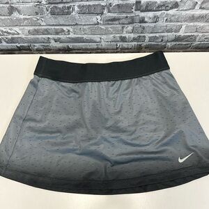 Nike‎ skorts